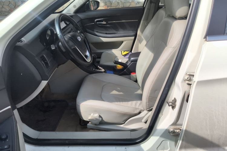 Used BAIC Senova D50 2014 1.5L manual comfort version Left Front Seat