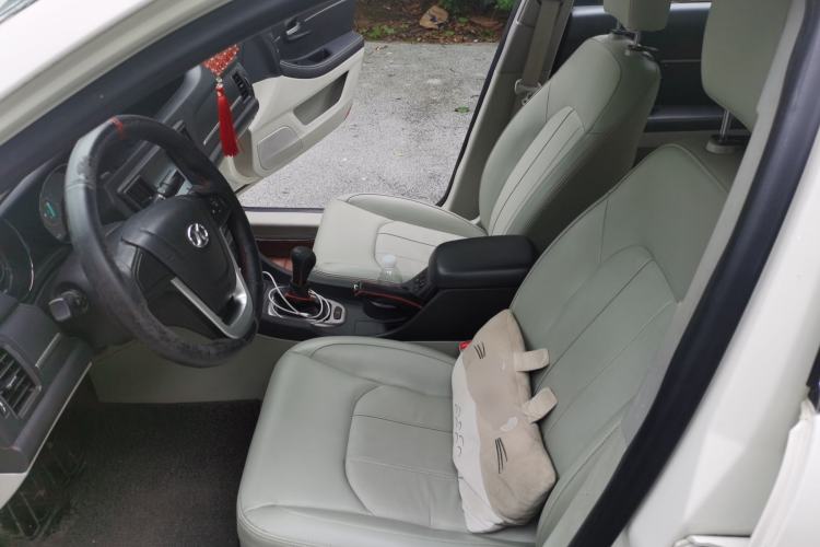 Used BAIC Senova D50 2014 1.5L manual comfort version Left Front Seat