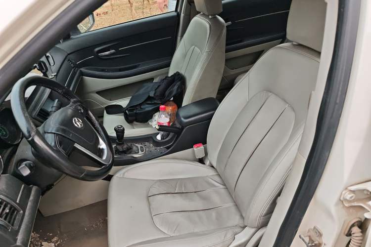 Used BAIC Senova D50 2014 1.5L manual comfort version Left Front Seat
