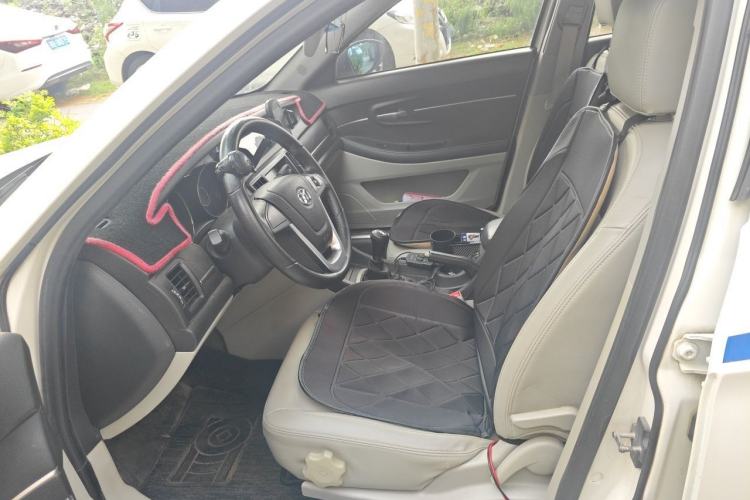 Used BAIC Senova D50 2014 1.5L manual comfort version Left Front Seat