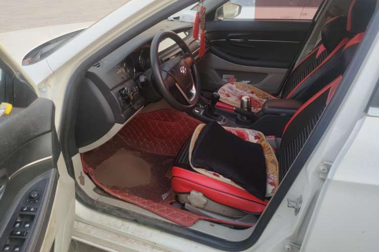 Used BAIC Senova D50 2014 1.5L manual standard version Left Front Seat
