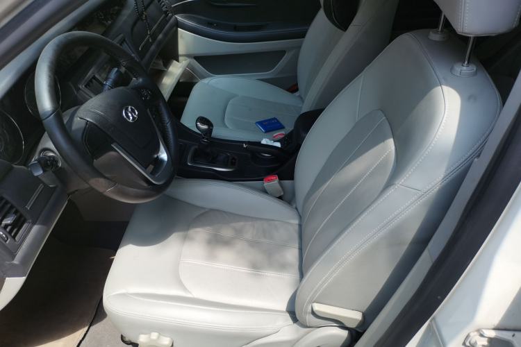 Used BAIC Senova D50 2014 1.5L manual comfort version Left Front Seat