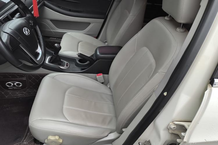 Used BAIC Senova D50 2014 1.5L manual comfort version Left Front Seat