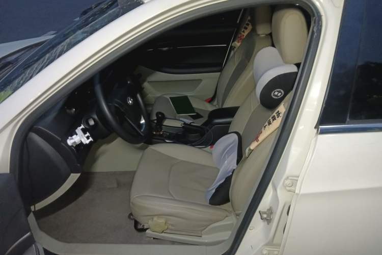Used BAIC Senova D50 2014 1.5L manual standard version Left Front Seat