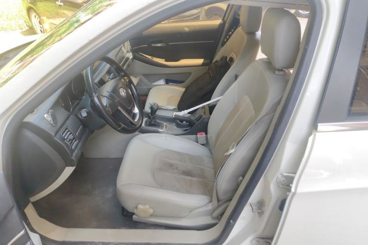 Used BAIC Senova D50 2014 1.5L manual comfort version Left Front Seat