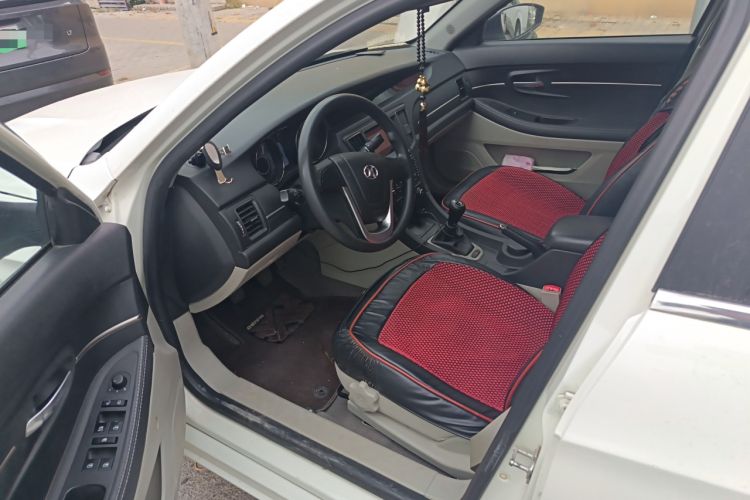 Used BAIC Senova D50 2014 1.5L manual standard version Left Front Seat