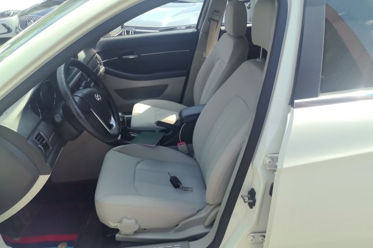 Used BAIC Senova D50 2014 1.5L CVT Standard Edition Left Front Seat