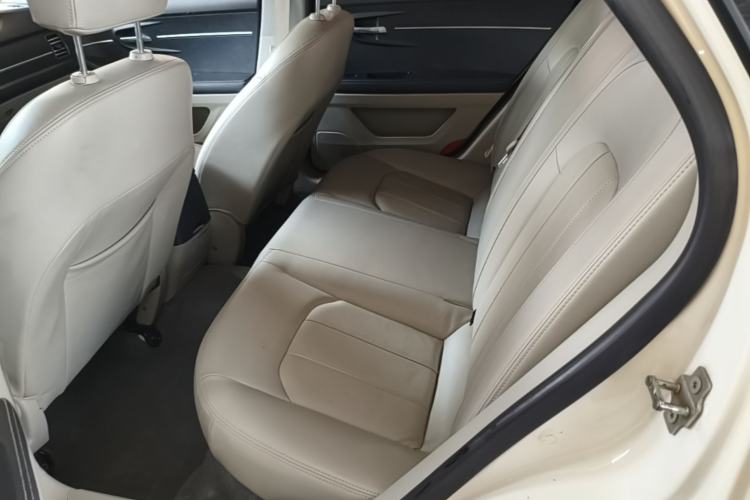 Used BAIC Senova D50 2014 1.5L manual comfort version Left Rear Seat