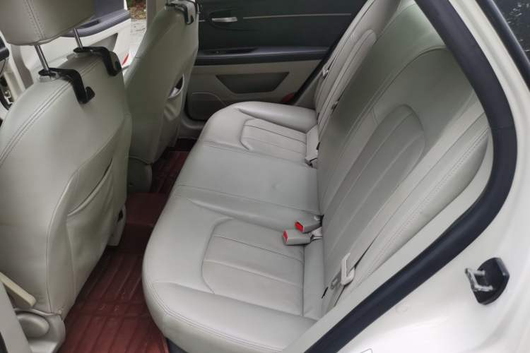 Used BAIC Senova D50 2014 1.5L manual comfort version Left Rear Seat