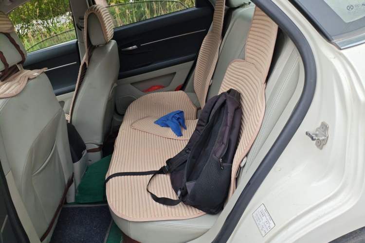 Used BAIC Senova D50 2014 1.5L manual comfort version Left Rear Seat
