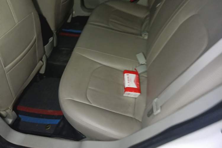 Used BAIC Senova D50 2014 1.5L manual standard version Left Rear Seat