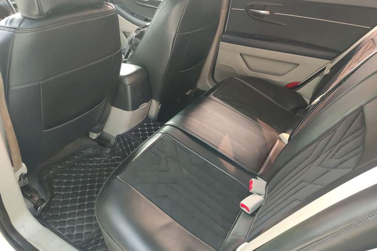 Used BAIC Senova D50 2014 1.5L CVT Standard Edition Left Rear Seat