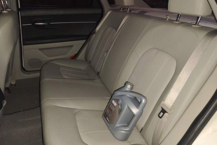 Used BAIC Senova D50 2014 1.5L manual comfort version Left Rear Seat