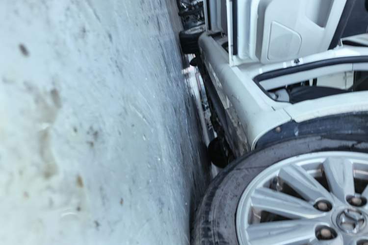 Used BAIC Senova D50 2014 1.5L CVT Standard Edition Left Side Sill