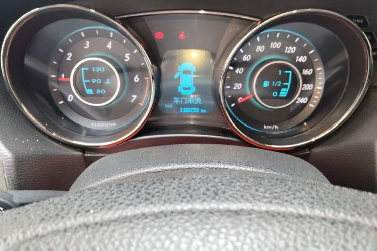 Used BAIC Senova D50 2014 1.5L manual comfort version Odometer Close Up