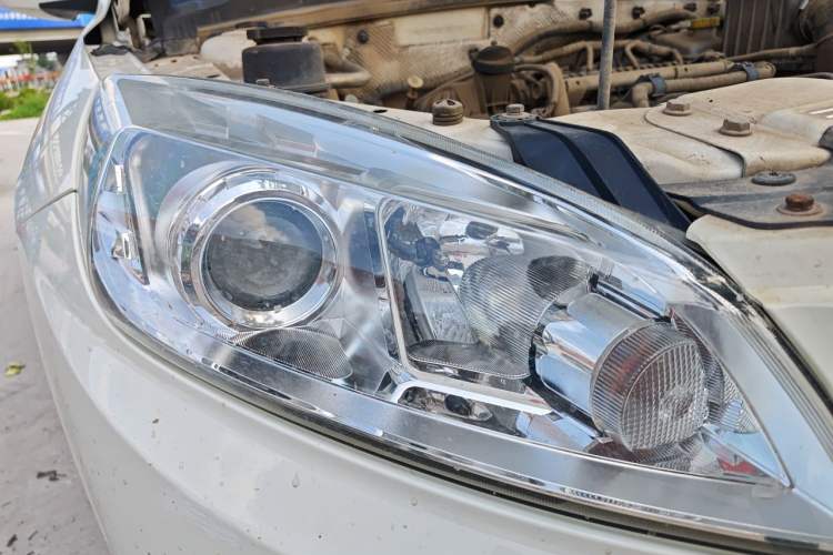 Used BAIC Senova D50 2014 1.5L manual comfort version Right Front Headlight