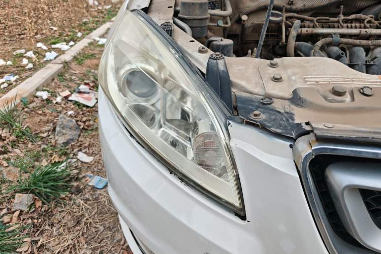 Used BAIC Senova D50 2014 1.5L manual comfort version Right Front Headlight