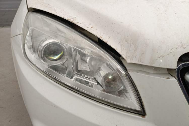 Used BAIC Senova D50 2014 1.5L manual standard version Right Front Headlight