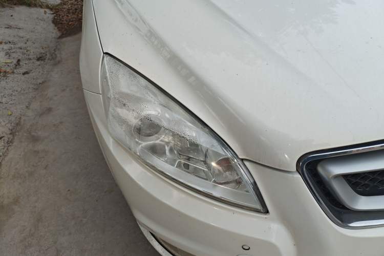 Used BAIC Senova D50 2014 1.5L manual comfort version Right Front Headlight