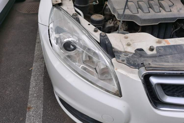 Used BAIC Senova D50 2014 1.5L manual standard version Right Front Headlight