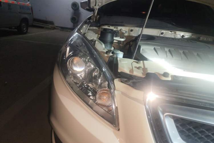 Used BAIC Senova D50 2014 1.5L manual standard version Right Front Headlight