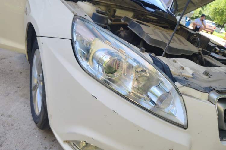 Used BAIC Senova D50 2014 1.5L manual comfort version Right Front Headlight