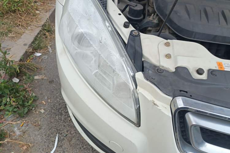 Used BAIC Senova D50 2014 1.5L manual standard version Right Front Headlight