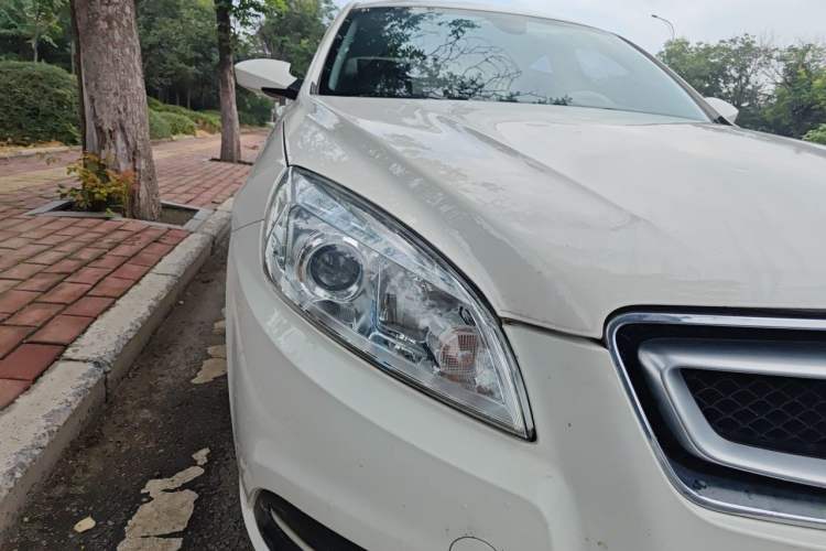 Used BAIC Senova D50 2014 1.5L manual standard version Right Front Headlight