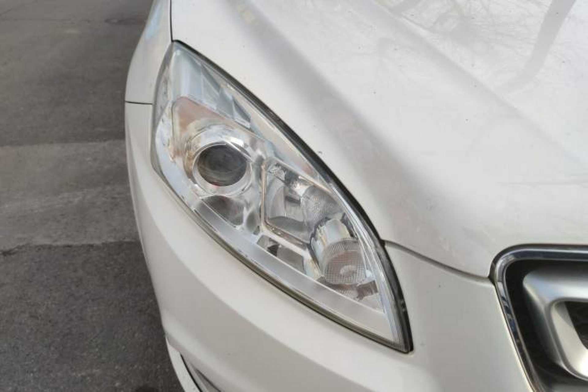 Used BAIC Senova D50 2014 1.5L manual comfort version Right Front Headlight