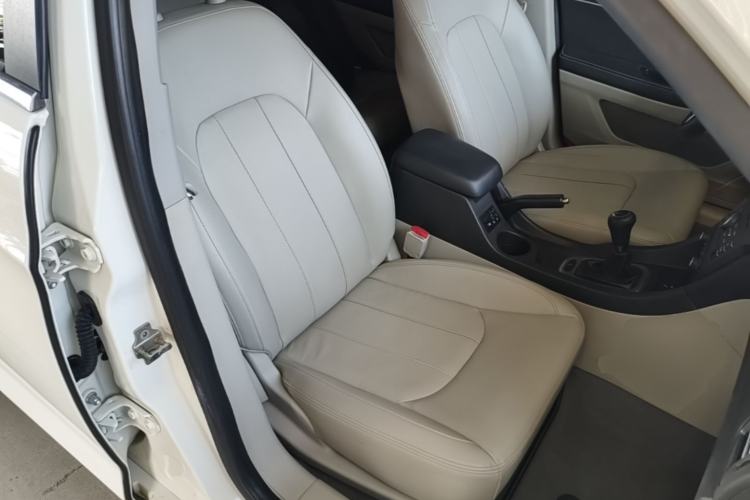 Used BAIC Senova D50 2014 1.5L manual comfort version Right Front Seat