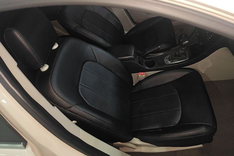 Used BAIC Senova D50 2014 1.5L CVT Standard Edition Right Front Seat