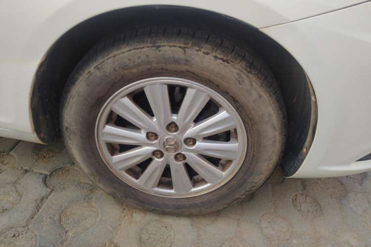 Used BAIC Senova D50 2014 1.5L manual standard version Right Front Wheel Hub