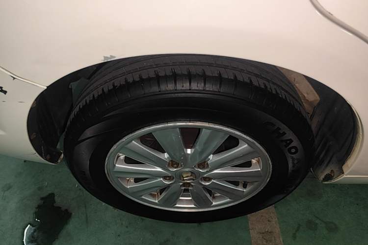 Used BAIC Senova D50 2014 1.5L CVT Standard Edition Right Rear Wheel Hub