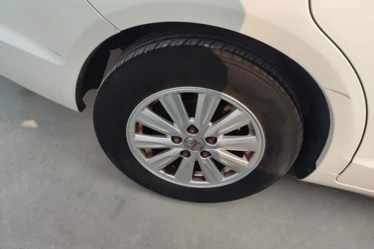 Used BAIC Senova D50 2014 1.5L CVT Standard Edition Right Rear Wheel Hub