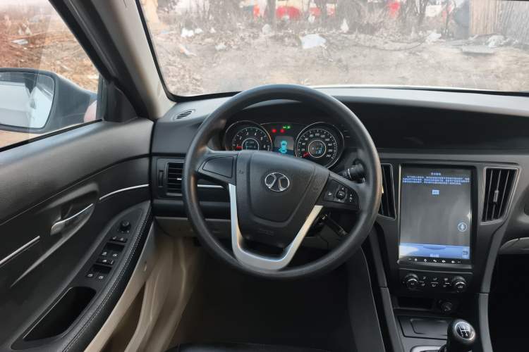 Used BAIC Senova D50 2014 1.5L manual standard version Steering Wheel