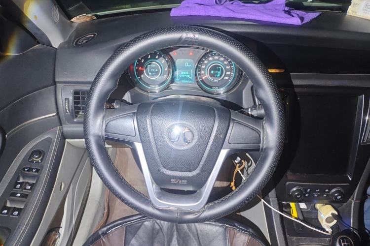 Used BAIC Senova D50 2014 1.5L manual standard version Steering Wheel