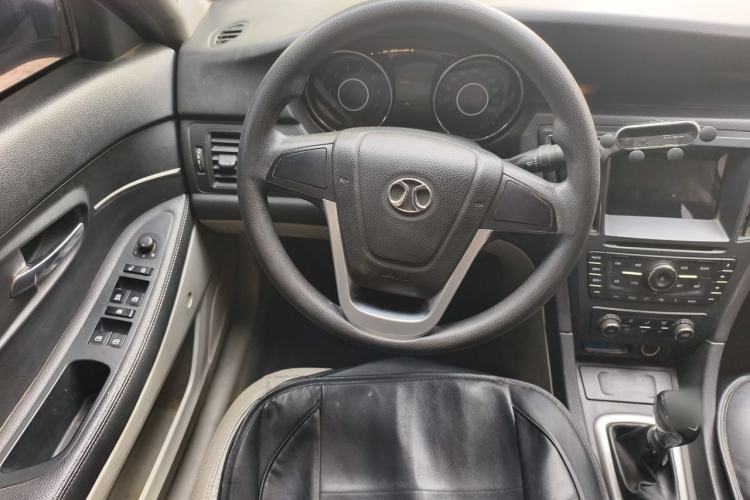 Used BAIC Senova D50 2014 1.5L manual standard version Steering Wheel