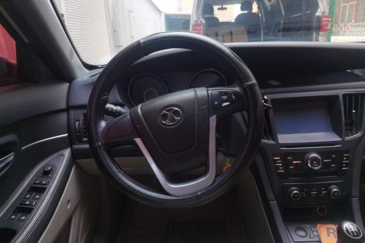 Used BAIC Senova D50 2014 1.5L manual comfort version Steering Wheel