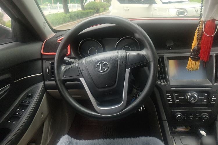 Used BAIC Senova D50 2014 1.5L manual standard version Steering Wheel