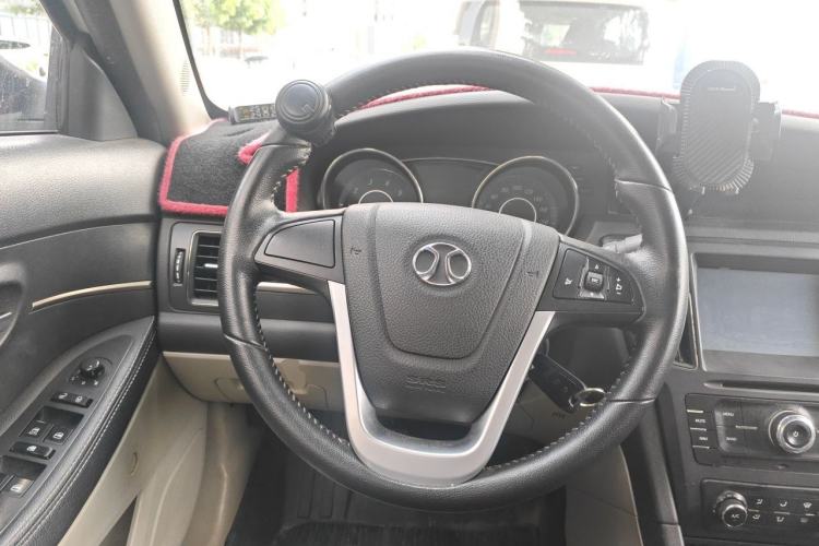 Used BAIC Senova D50 2014 1.5L manual comfort version Steering Wheel