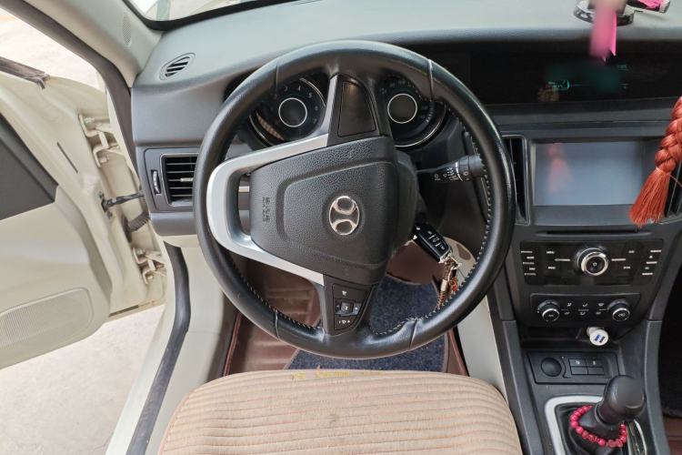 Used BAIC Senova D50 2014 1.5L manual comfort version Steering Wheel