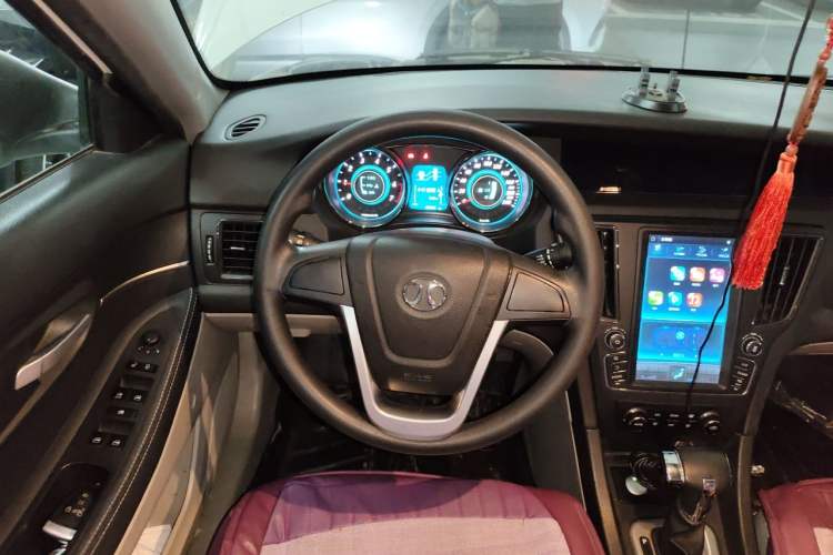 Used BAIC Senova D50 2014 1.5L CVT Standard Edition Steering Wheel