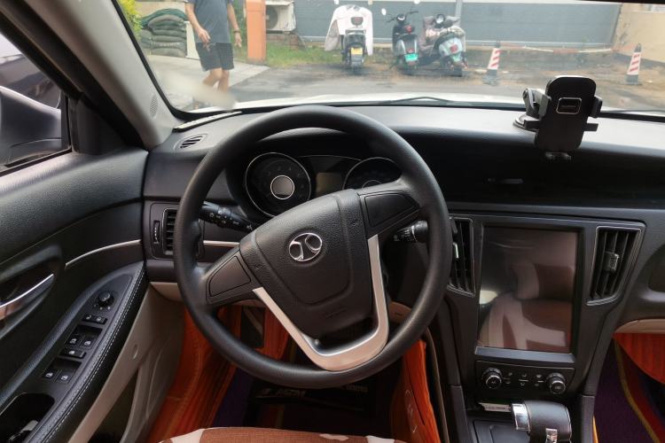 Used BAIC Senova D50 2014 1.5L CVT Standard Edition Steering Wheel