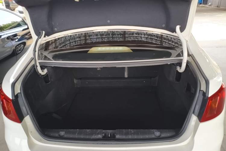 Used BAIC Senova D50 2014 1.5L manual comfort version Trunk