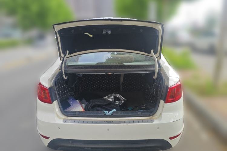 Used BAIC Senova D50 2014 1.5L manual comfort version Trunk