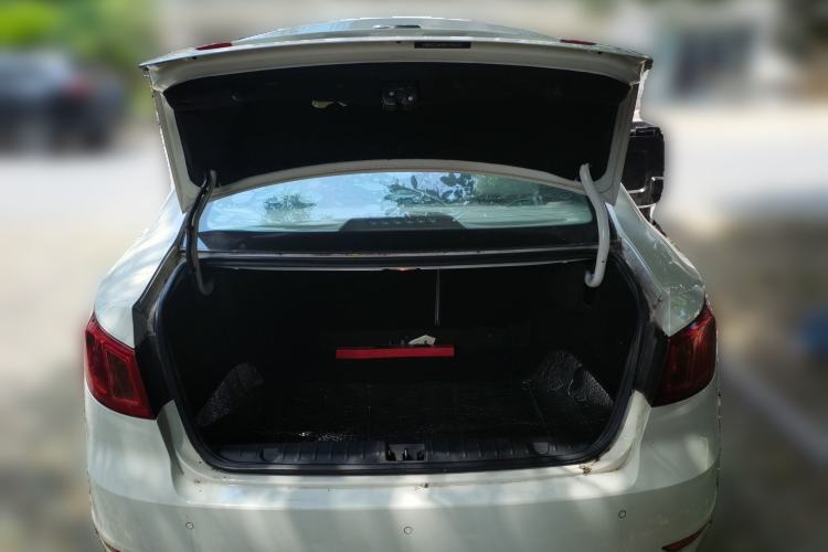 Used BAIC Senova D50 2014 1.5L manual comfort version Trunk