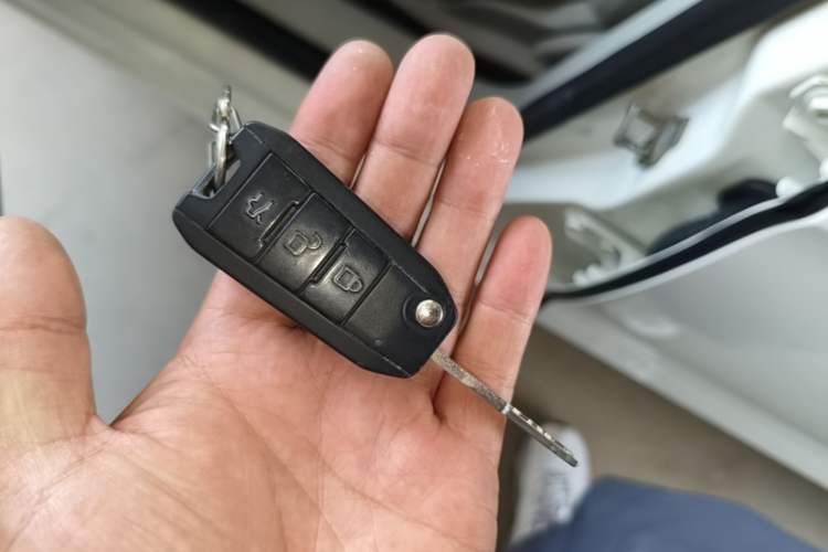 Used BAIC Senova D50 2014 1.5L manual comfort version Vehicle Key