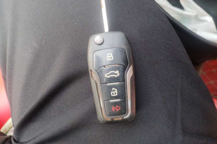 Used BAIC Senova D50 2014 1.5L manual standard version Vehicle Key