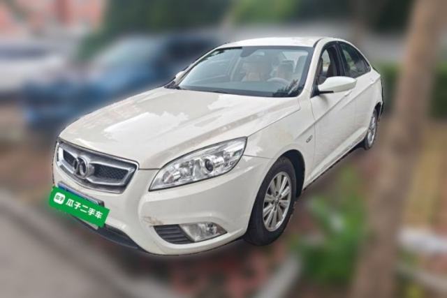 BAIC Senova D50 2014 1.5L manual standard version usado