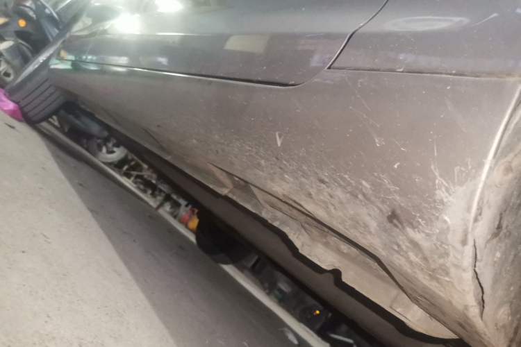 Used BAIC Senova D50 2014 1.5L CVT Standard Edition Right Side Sill